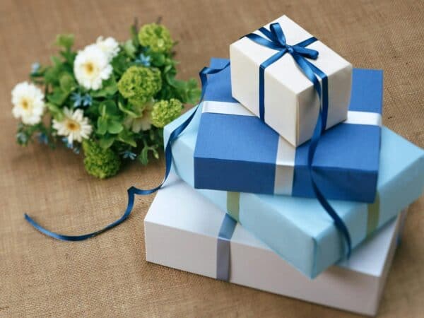 Gift Box & USB